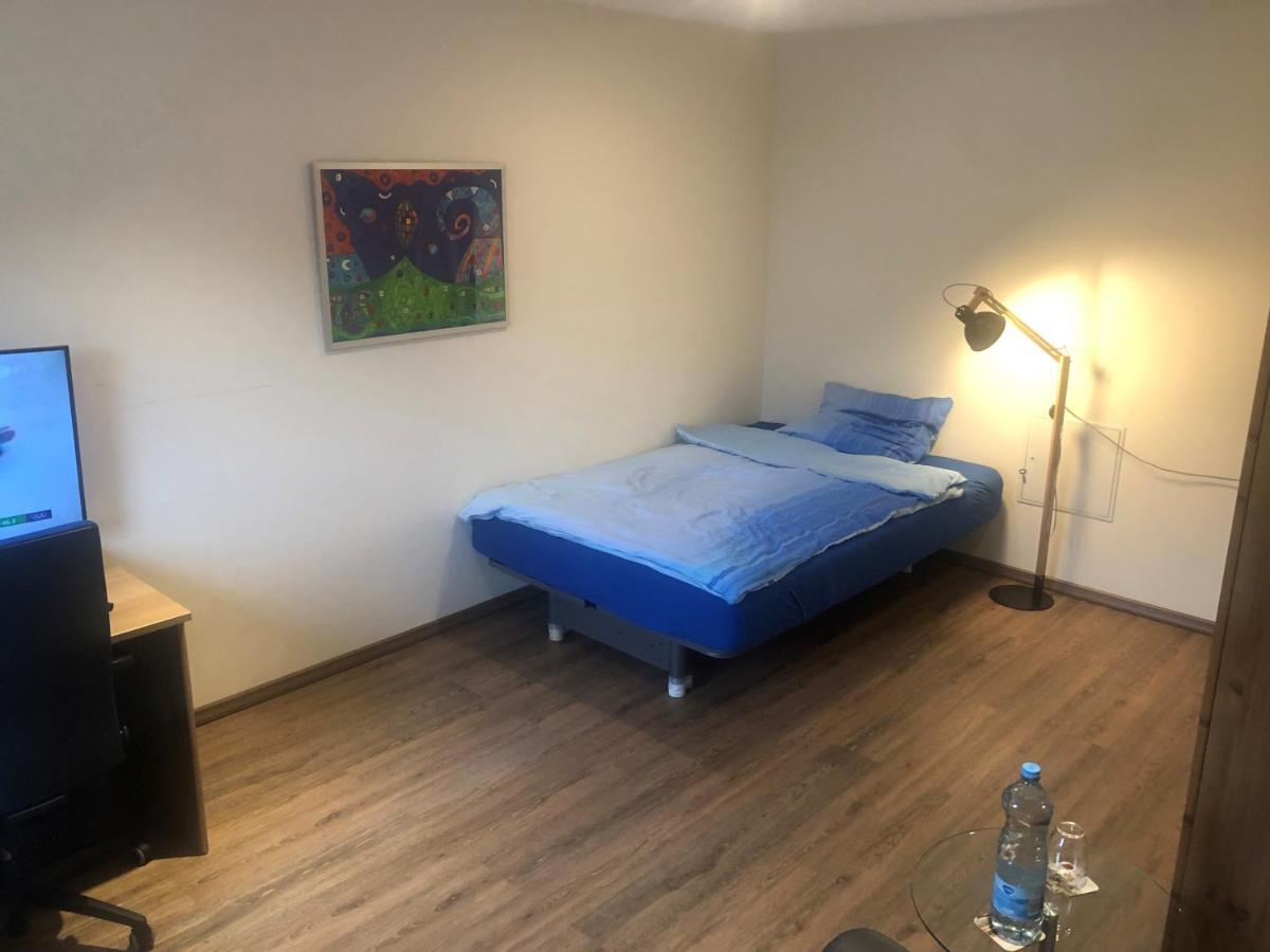 Calm Spacy Room, Own Modern Bath, Near Center, To 1 Person Or A Couple - Not Suitable For Craftsmen, Not Accepted - Privatly Rented Norimberk Exteriér fotografie